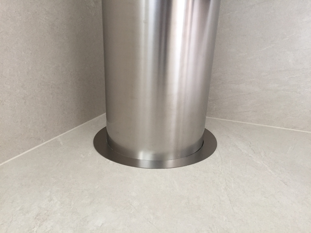 VA-Abwurfsäule mit Schräg-Türe